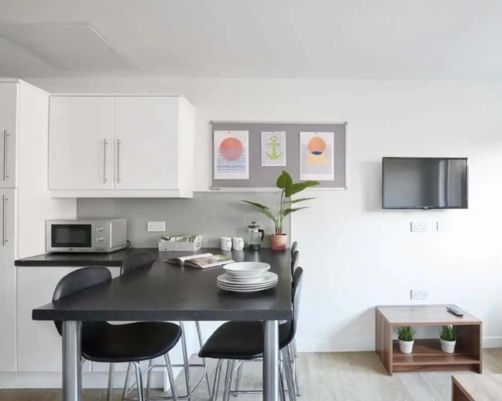 Zeni 5 Bed Apartment In Central Exeter Exterior photo